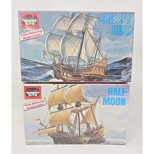 Life-Like Hobby Kits 09366 Half Moon & B365-90 Golden Hind Model Kit Sealed U145
